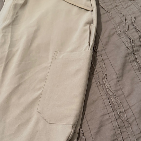 Women's Cream scrub bottoms - Picture 4 of 4